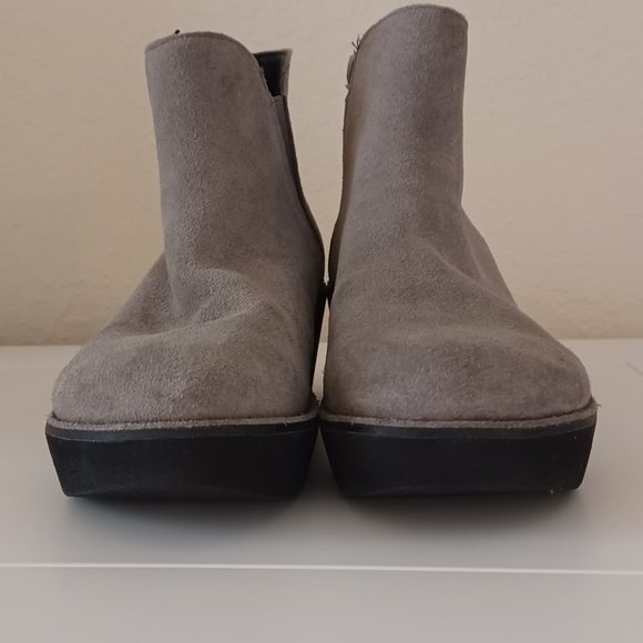Kenneth Cole Reaction Gray Suede Prime Platform Bootie Size 6 - Picture 6 of 10